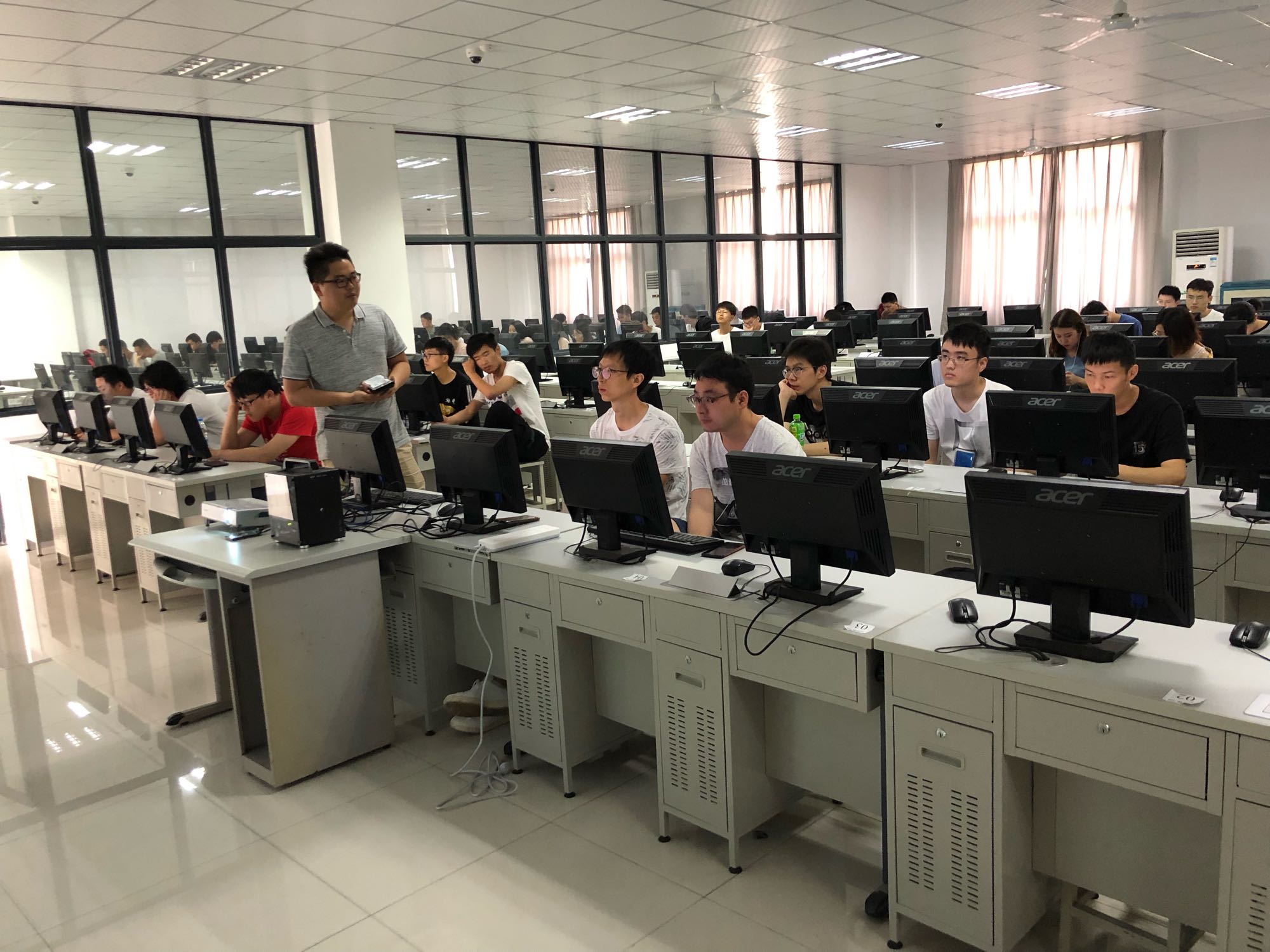 西数科技南京邮电大学2019数据恢复培训课程开班缩略图